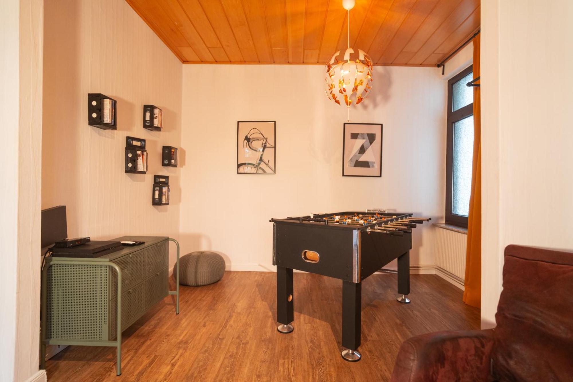 Das blaue Türchen - Wohnung mit Beamer und Kicker Bremerhaven Exterior foto